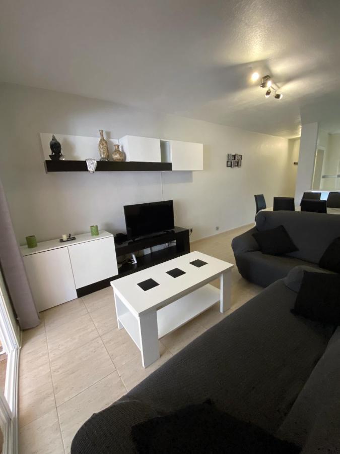 Apartamento Aguadulce Playa Рокетас де Мар Екстериор снимка